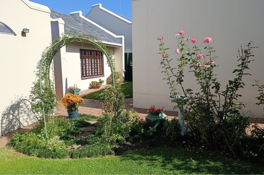 3 Bedroom Property for Sale in Lonehill Gauteng
