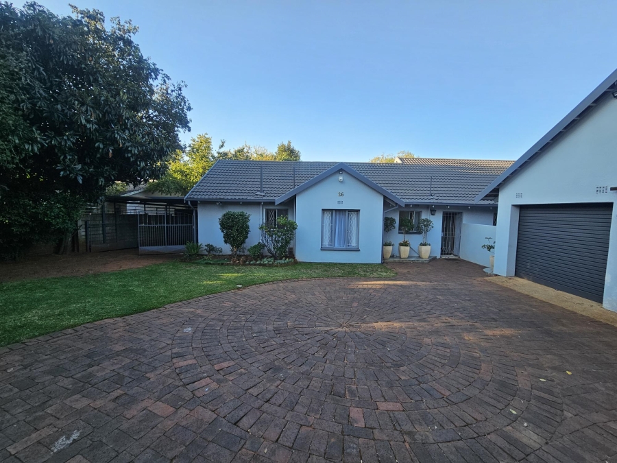 4 Bedroom Property for Sale in Noordheuwel Gauteng