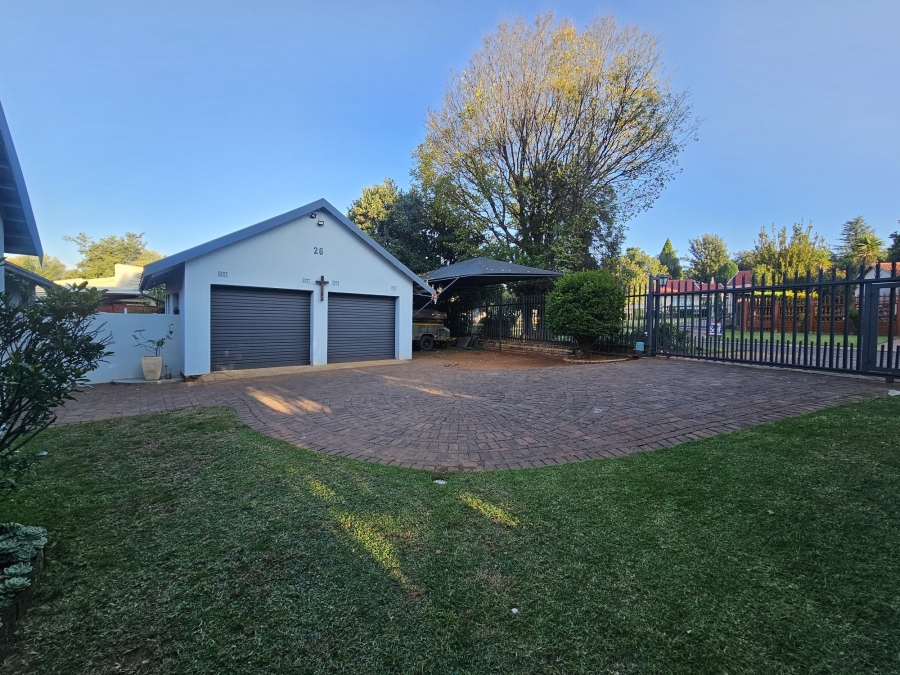 4 Bedroom Property for Sale in Noordheuwel Gauteng