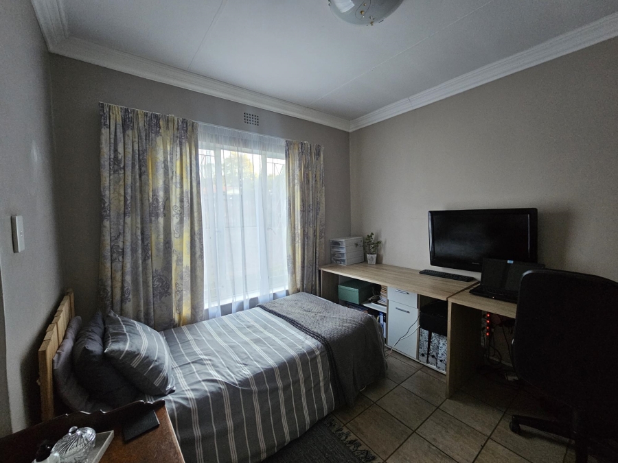 4 Bedroom Property for Sale in Noordheuwel Gauteng