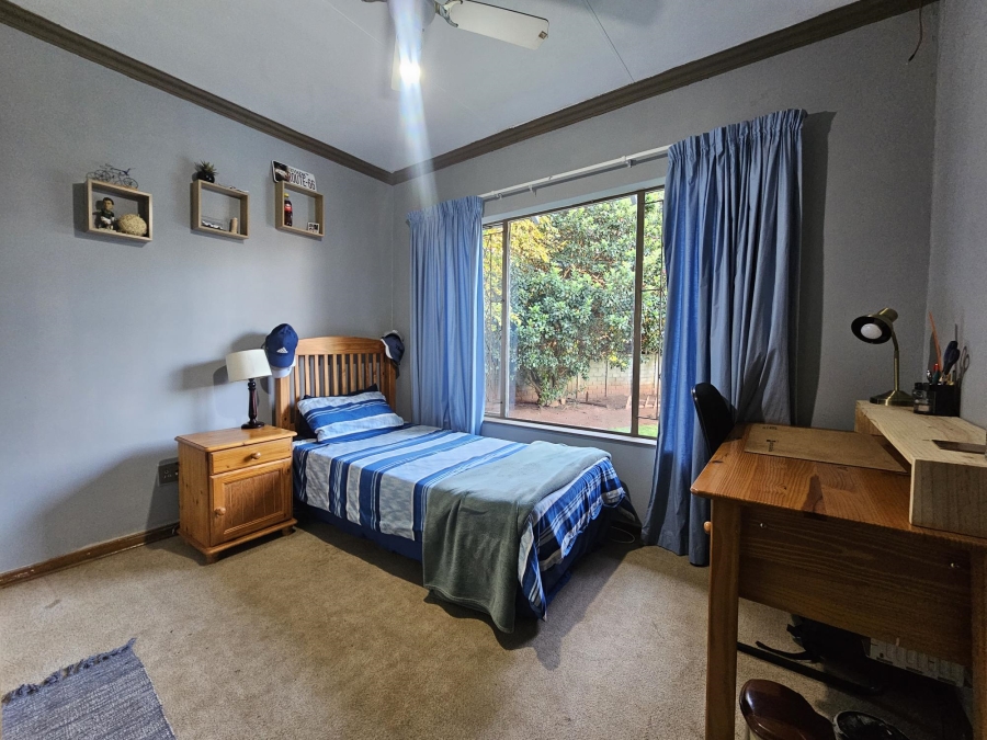4 Bedroom Property for Sale in Noordheuwel Gauteng