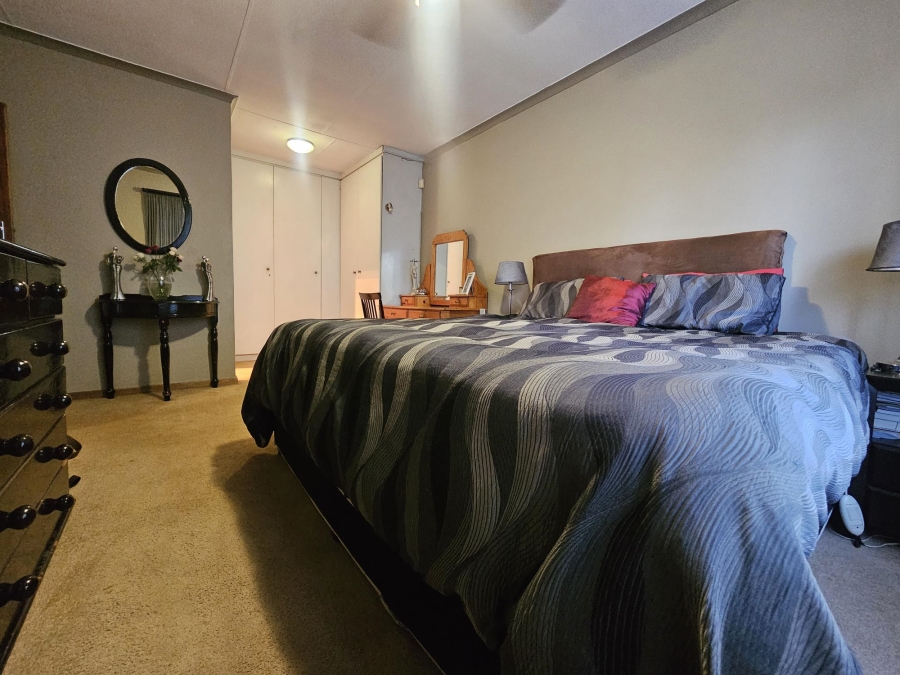 4 Bedroom Property for Sale in Noordheuwel Gauteng