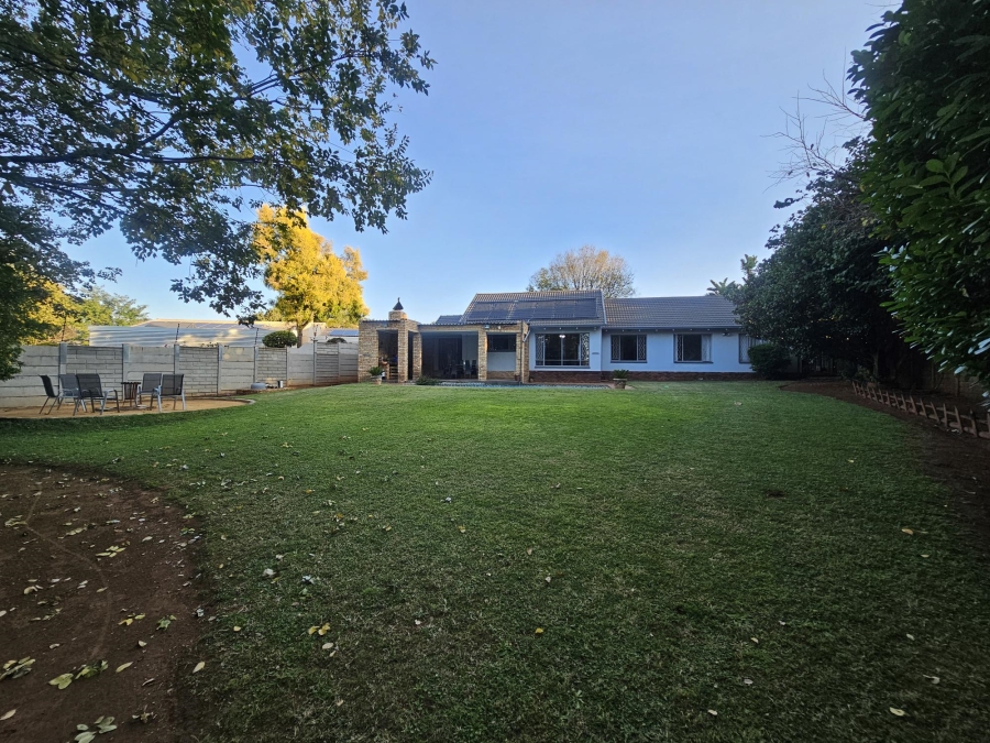 4 Bedroom Property for Sale in Noordheuwel Gauteng
