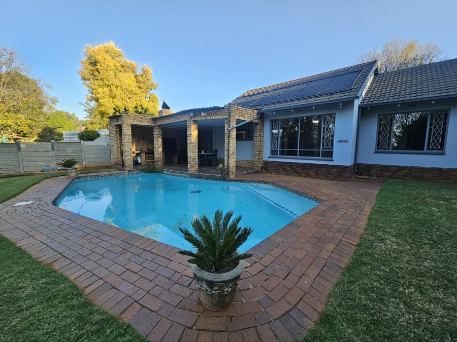 4 Bedroom Property for Sale in Noordheuwel Gauteng