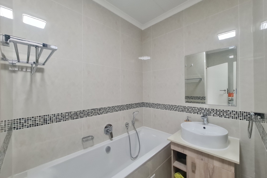 To Let 1 Bedroom Property for Rent in Randpark Ridge Gauteng