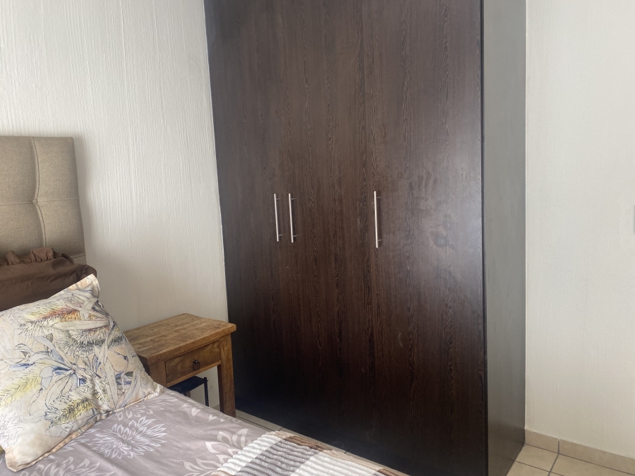 3 Bedroom Property for Sale in Mulbarton Gauteng