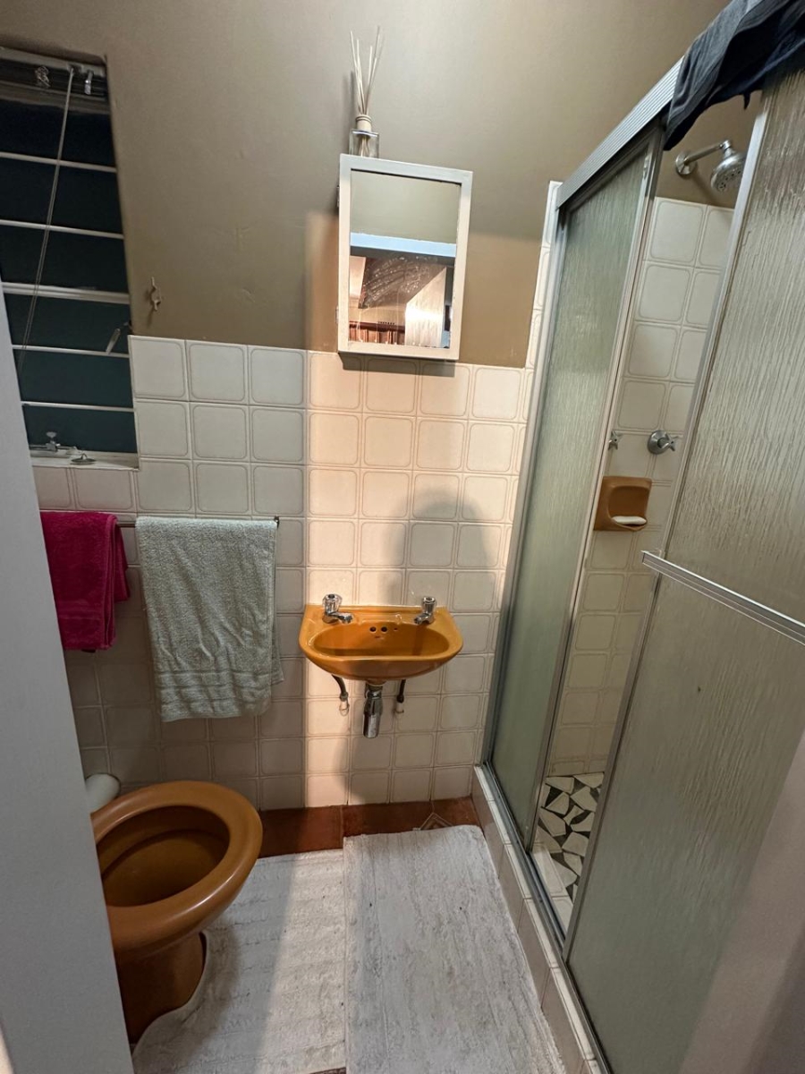 To Let 3 Bedroom Property for Rent in Wilro Park Gauteng