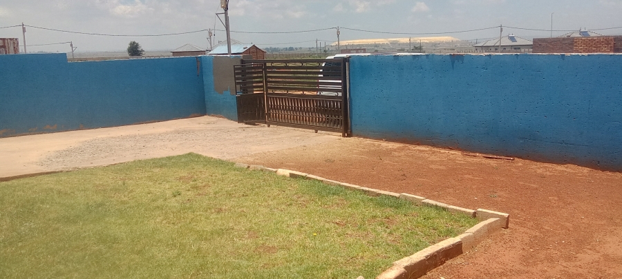 2 Bedroom Property for Sale in Toekomsrus Gauteng