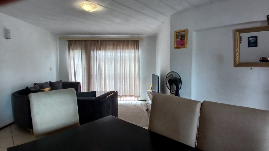 2 Bedroom Property for Sale in Glenvista Gauteng