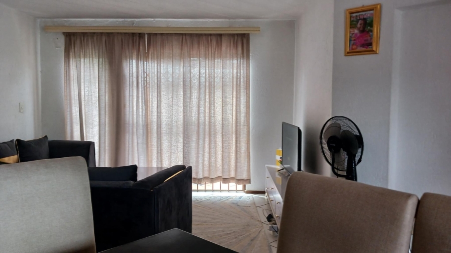 2 Bedroom Property for Sale in Glenvista Gauteng