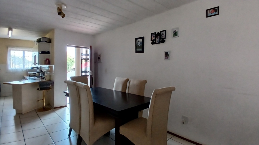 2 Bedroom Property for Sale in Glenvista Gauteng
