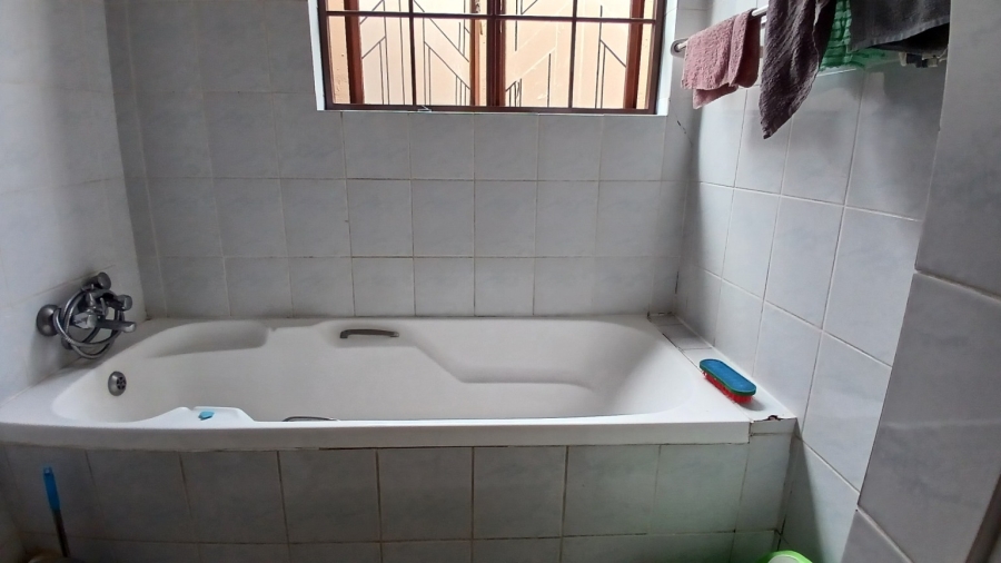 2 Bedroom Property for Sale in Glenvista Gauteng