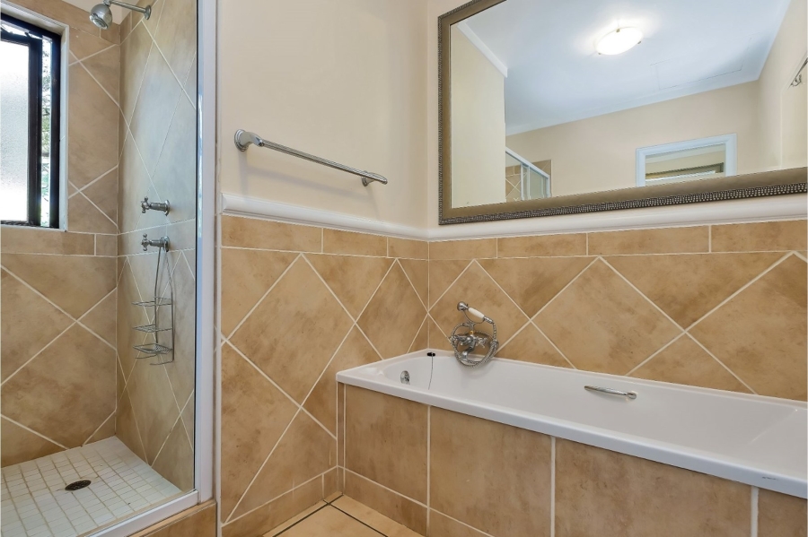 To Let 2 Bedroom Property for Rent in Lonehill Gauteng