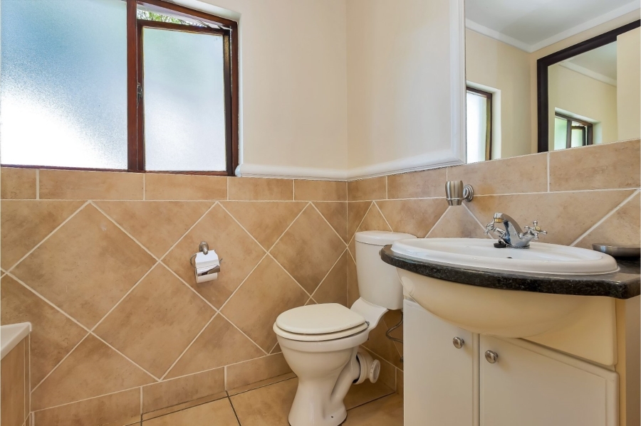 To Let 2 Bedroom Property for Rent in Lonehill Gauteng