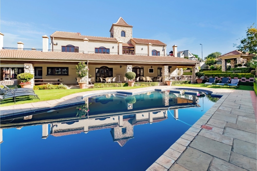 To Let 2 Bedroom Property for Rent in Lonehill Gauteng
