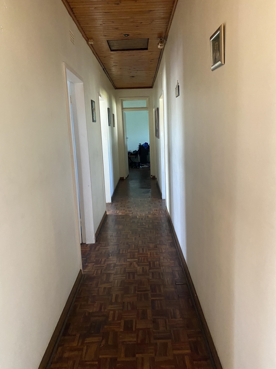 4 Bedroom Property for Sale in Tulisa Park Gauteng