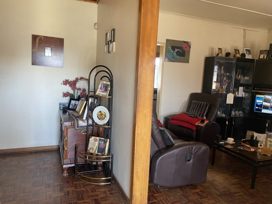 4 Bedroom Property for Sale in Tulisa Park Gauteng