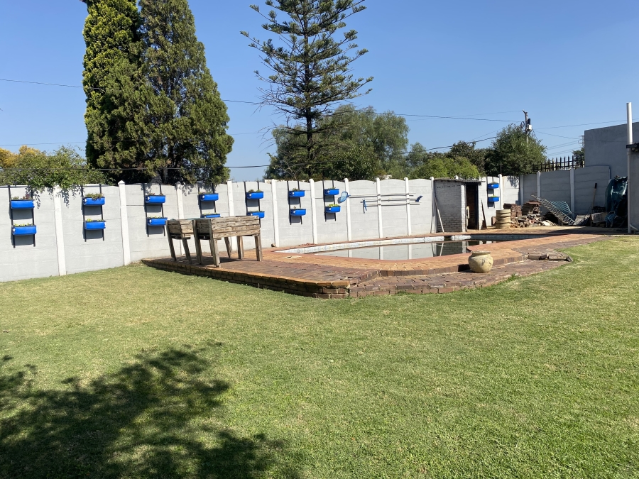 4 Bedroom Property for Sale in Tulisa Park Gauteng
