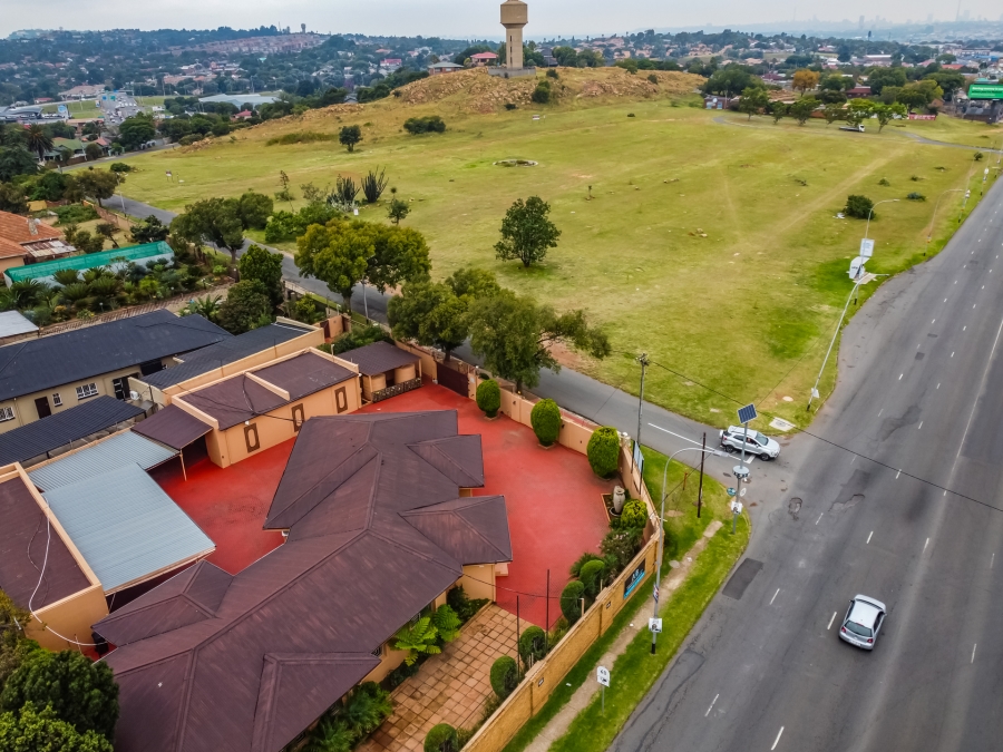 To Let commercial Property for Rent in Florida North Gauteng