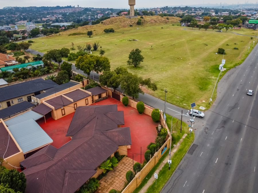 To Let commercial Property for Rent in Florida North Gauteng