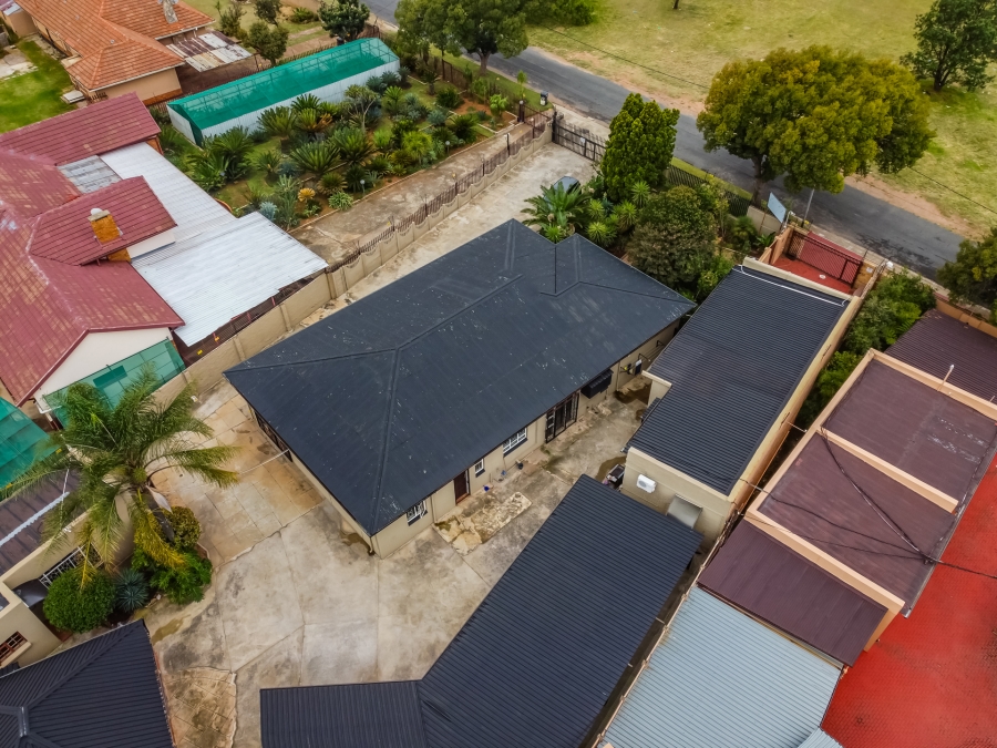 To Let commercial Property for Rent in Florida North Gauteng