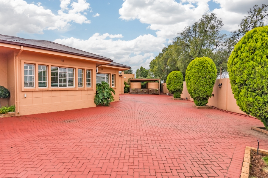 To Let commercial Property for Rent in Florida North Gauteng