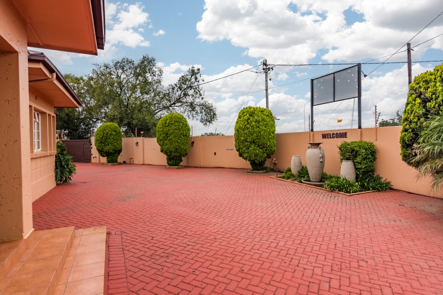 To Let commercial Property for Rent in Florida North Gauteng