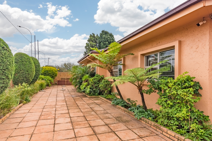 To Let commercial Property for Rent in Florida North Gauteng