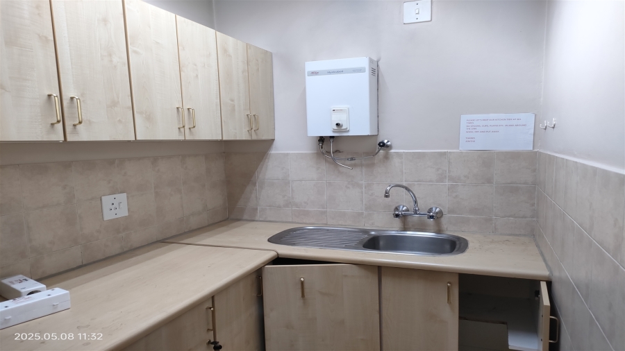 To Let commercial Property for Rent in Strijdom Park Gauteng
