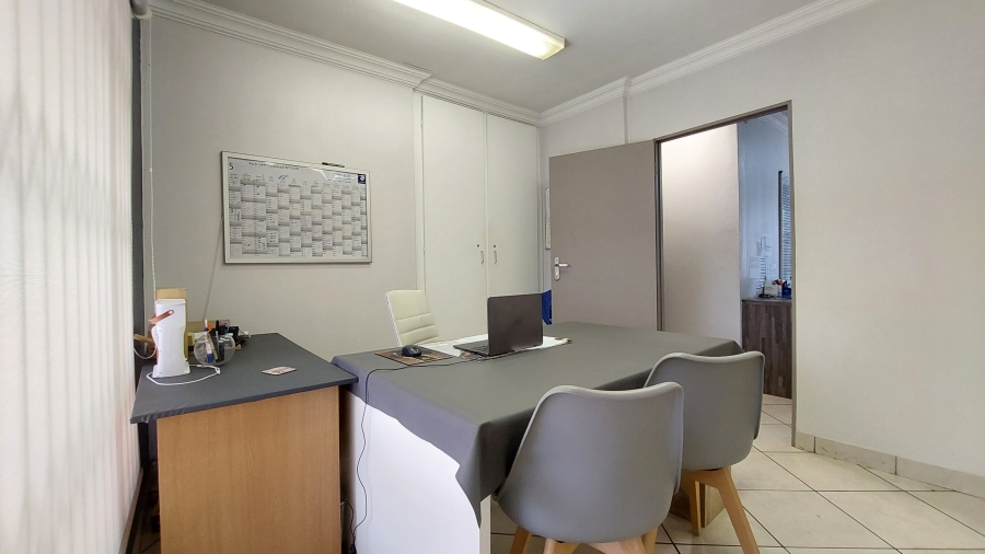 To Let commercial Property for Rent in Rooihuiskraal Gauteng