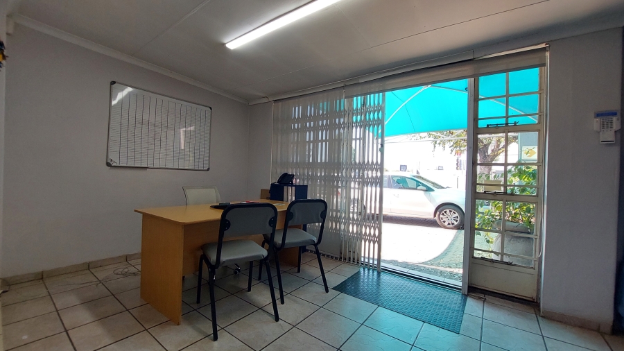 To Let commercial Property for Rent in Rooihuiskraal Gauteng