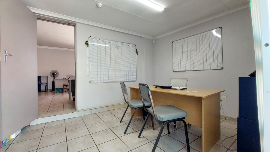 To Let commercial Property for Rent in Rooihuiskraal Gauteng