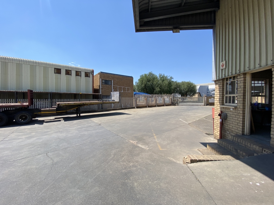To Let commercial Property for Rent in Spartan Gauteng