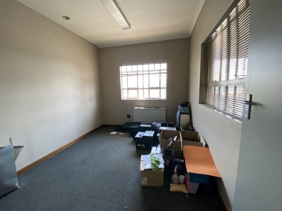 To Let commercial Property for Rent in Spartan Gauteng