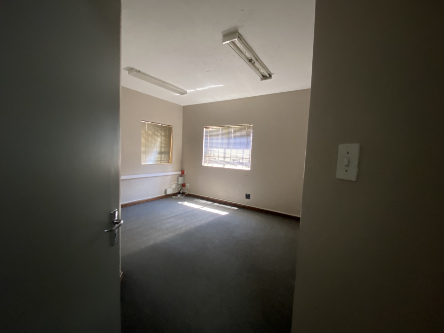 To Let commercial Property for Rent in Spartan Gauteng