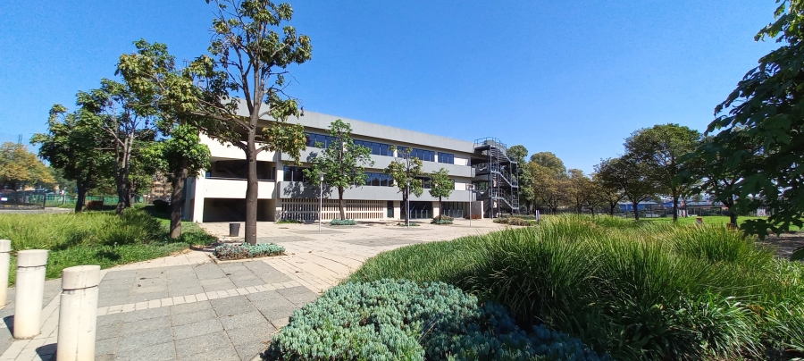 Commercial Property for Sale in Bedford Gardens Gauteng