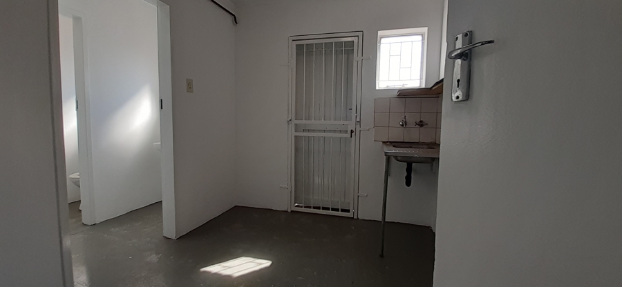 To Let commercial Property for Rent in Silvertondale Gauteng