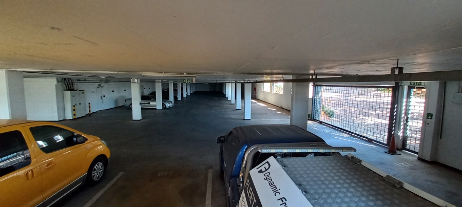 To Let commercial Property for Rent in Greenstone Hill Gauteng