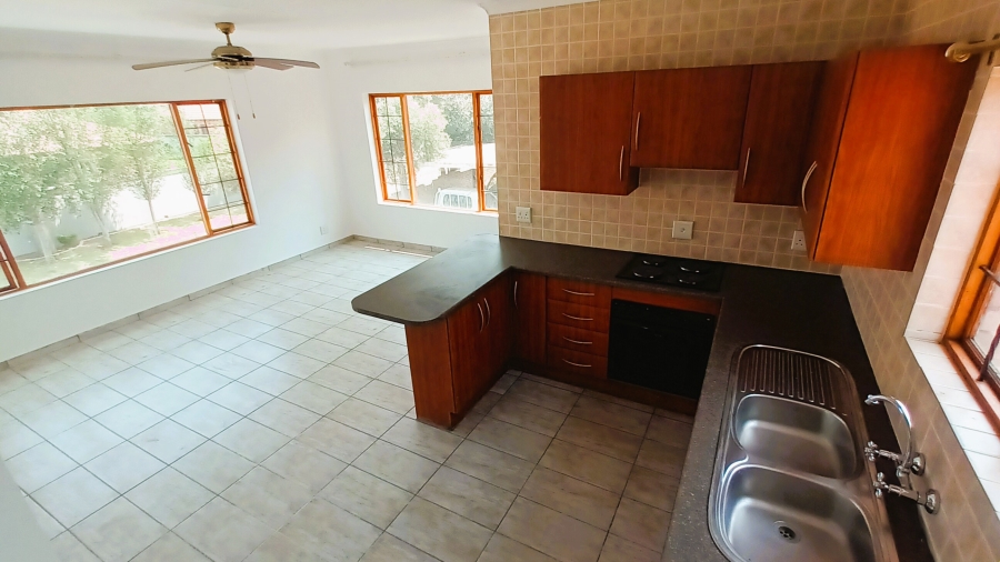 To Let 1 Bedroom Property for Rent in Amberfield Gauteng