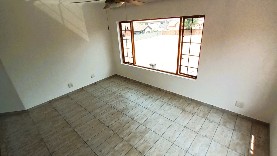 To Let 1 Bedroom Property for Rent in Amberfield Gauteng