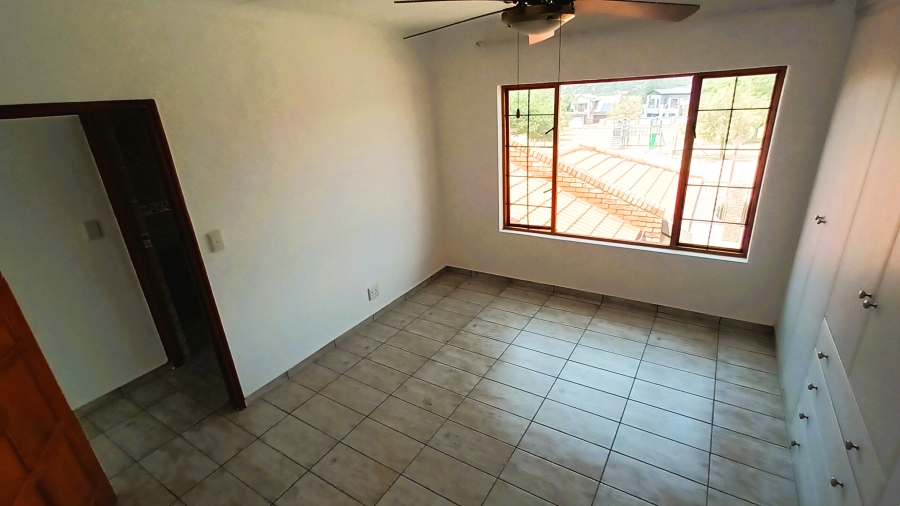 To Let 1 Bedroom Property for Rent in Amberfield Gauteng