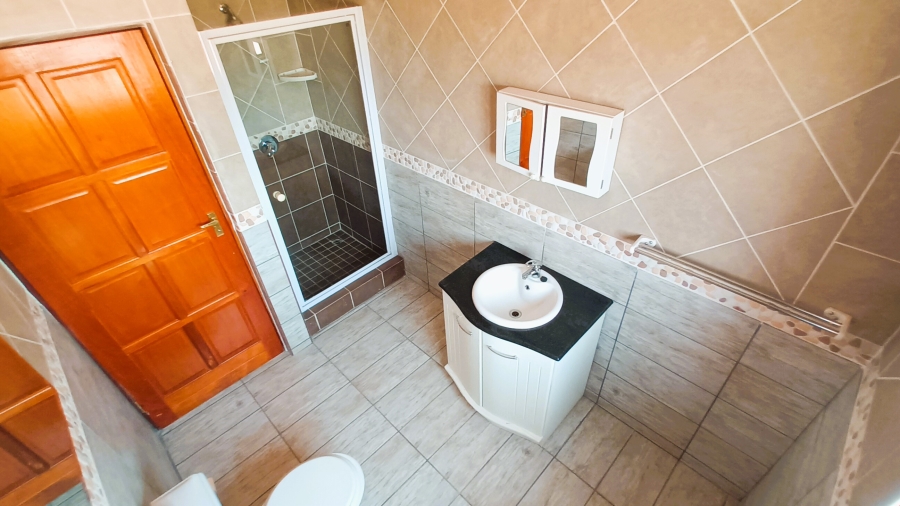 To Let 1 Bedroom Property for Rent in Amberfield Gauteng
