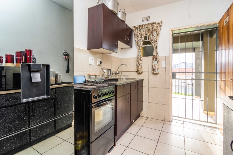 2 Bedroom Property for Sale in Fleurhof Gauteng