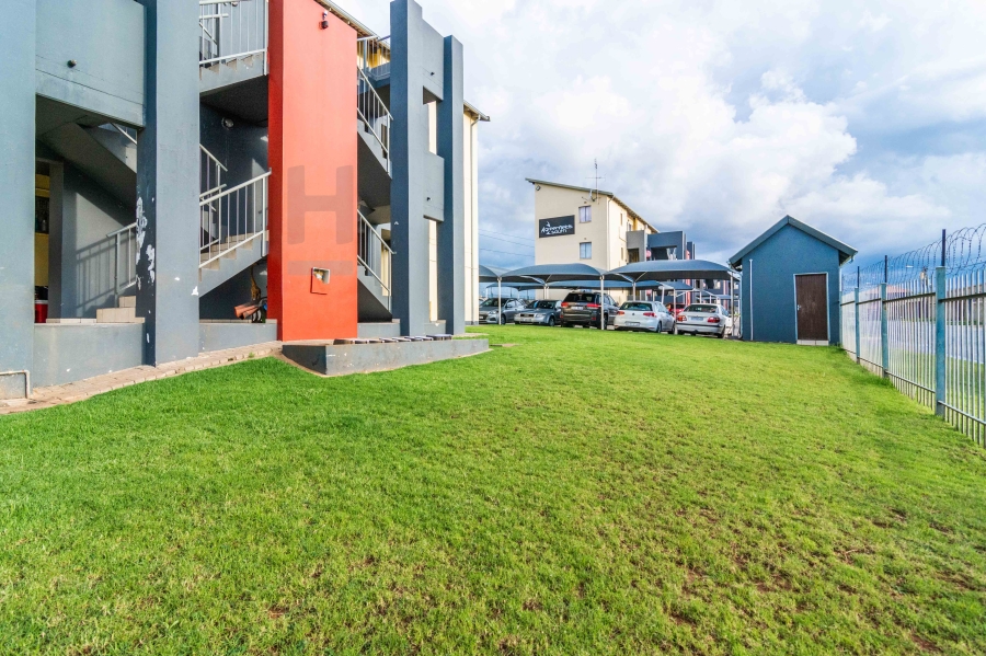 2 Bedroom Property for Sale in Fleurhof Gauteng
