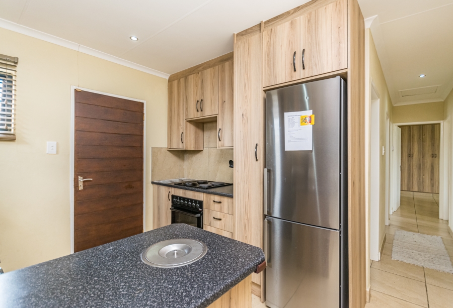 4 Bedroom Property for Sale in Mindalore Gauteng