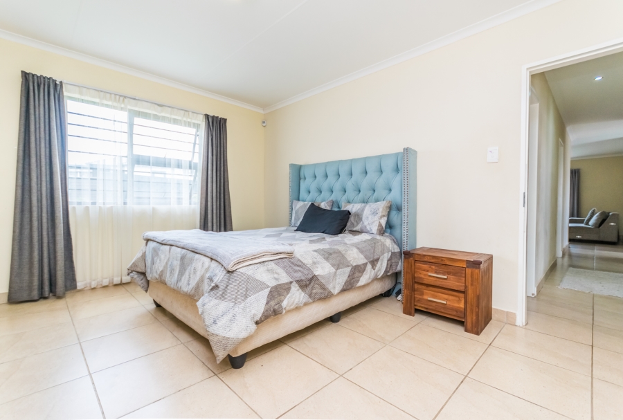 4 Bedroom Property for Sale in Mindalore Gauteng