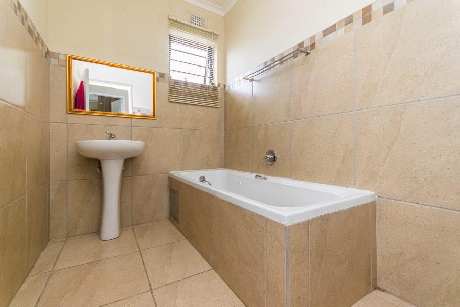 4 Bedroom Property for Sale in Mindalore Gauteng