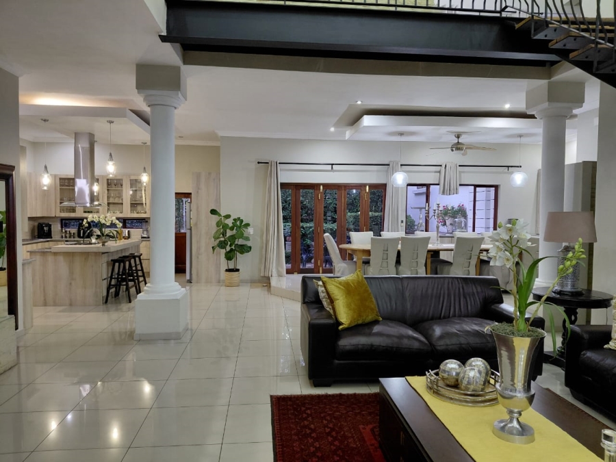 8 Bedroom Property for Sale in Groenkloof Gauteng