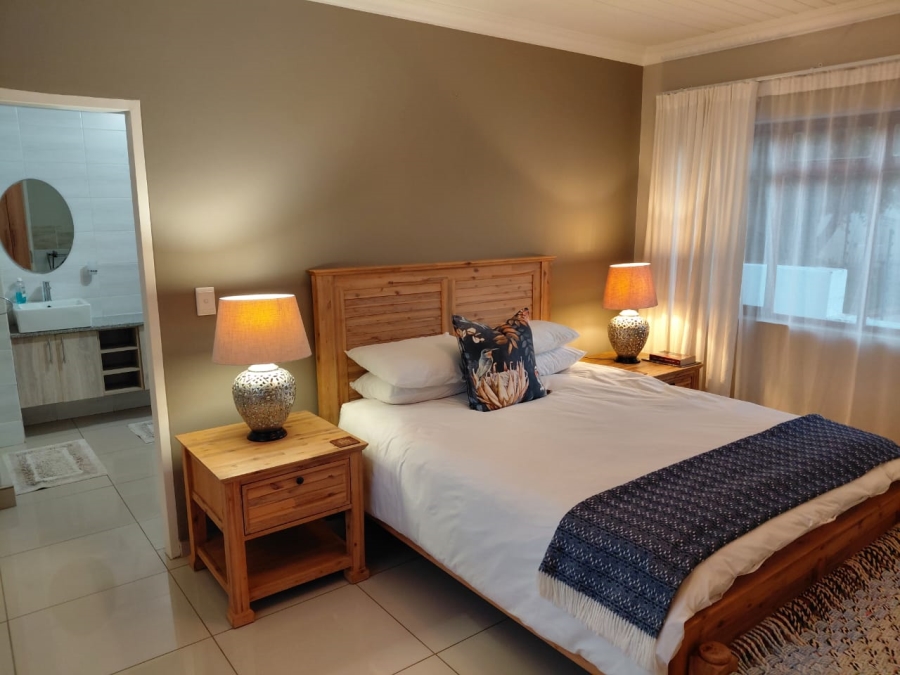 8 Bedroom Property for Sale in Groenkloof Gauteng