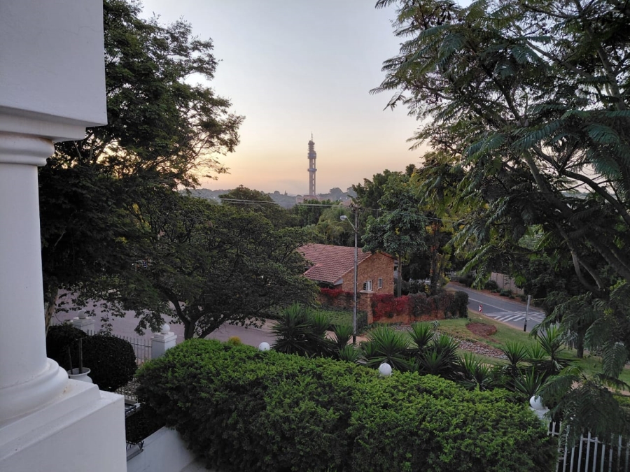 8 Bedroom Property for Sale in Groenkloof Gauteng